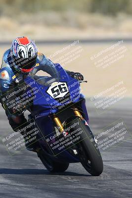 media/Jan-15-2026-Racers Edge (Thu) [[dfebeb70ab]]/2-A Group/Session 5 Turn 2/